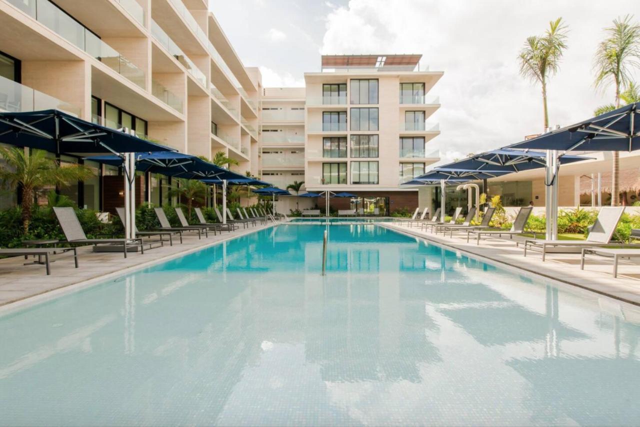 Astonishing Condo With Balcony In A Private Complex With Pool And Gym Playa del Carmen Bagian luar foto