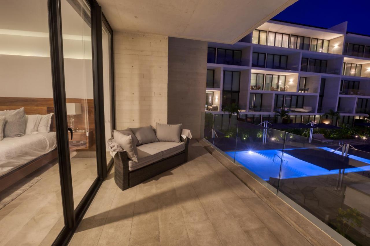 Astonishing Condo With Balcony In A Private Complex With Pool And Gym Playa del Carmen Bagian luar foto