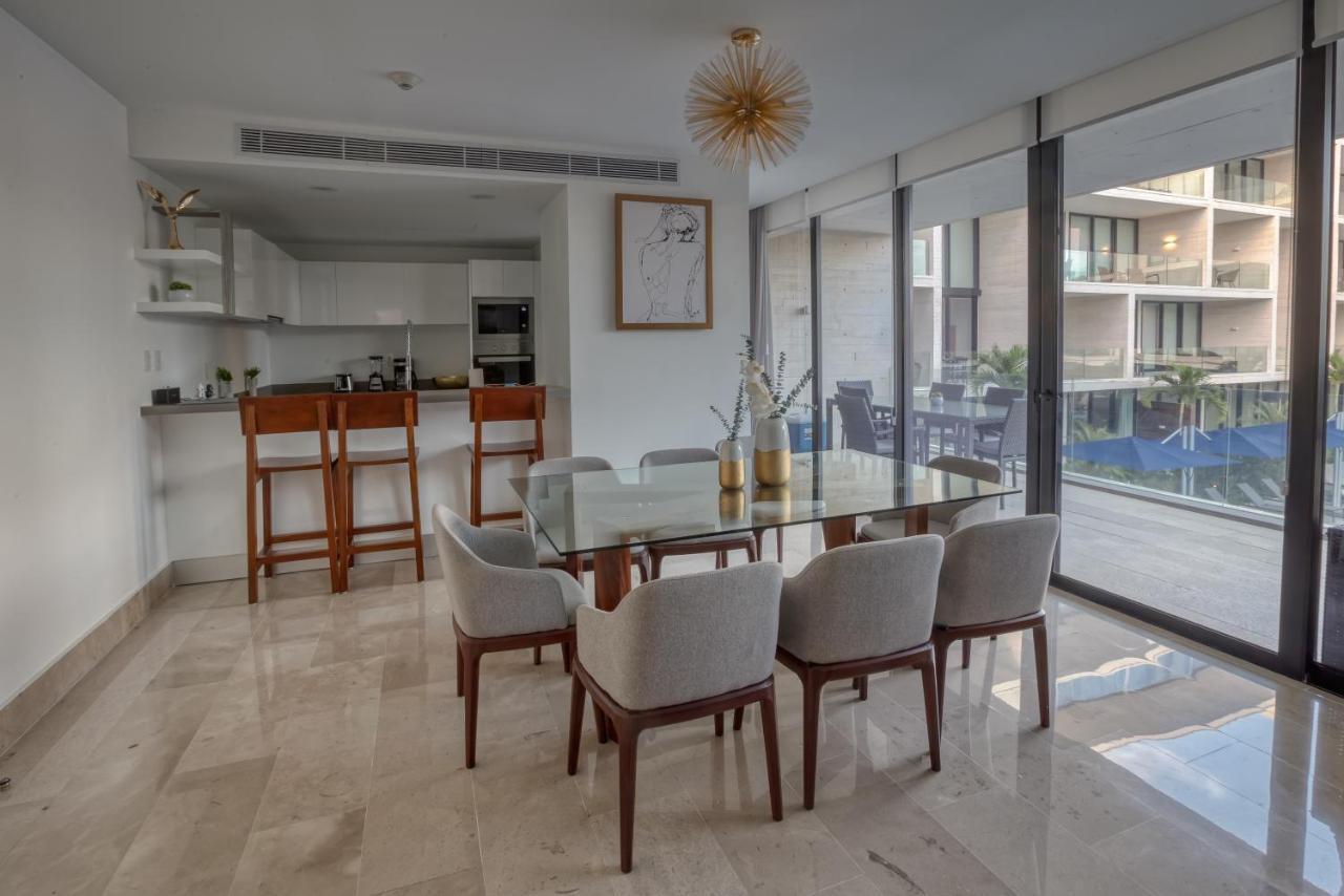 Astonishing Condo With Balcony In A Private Complex With Pool And Gym Playa del Carmen Bagian luar foto